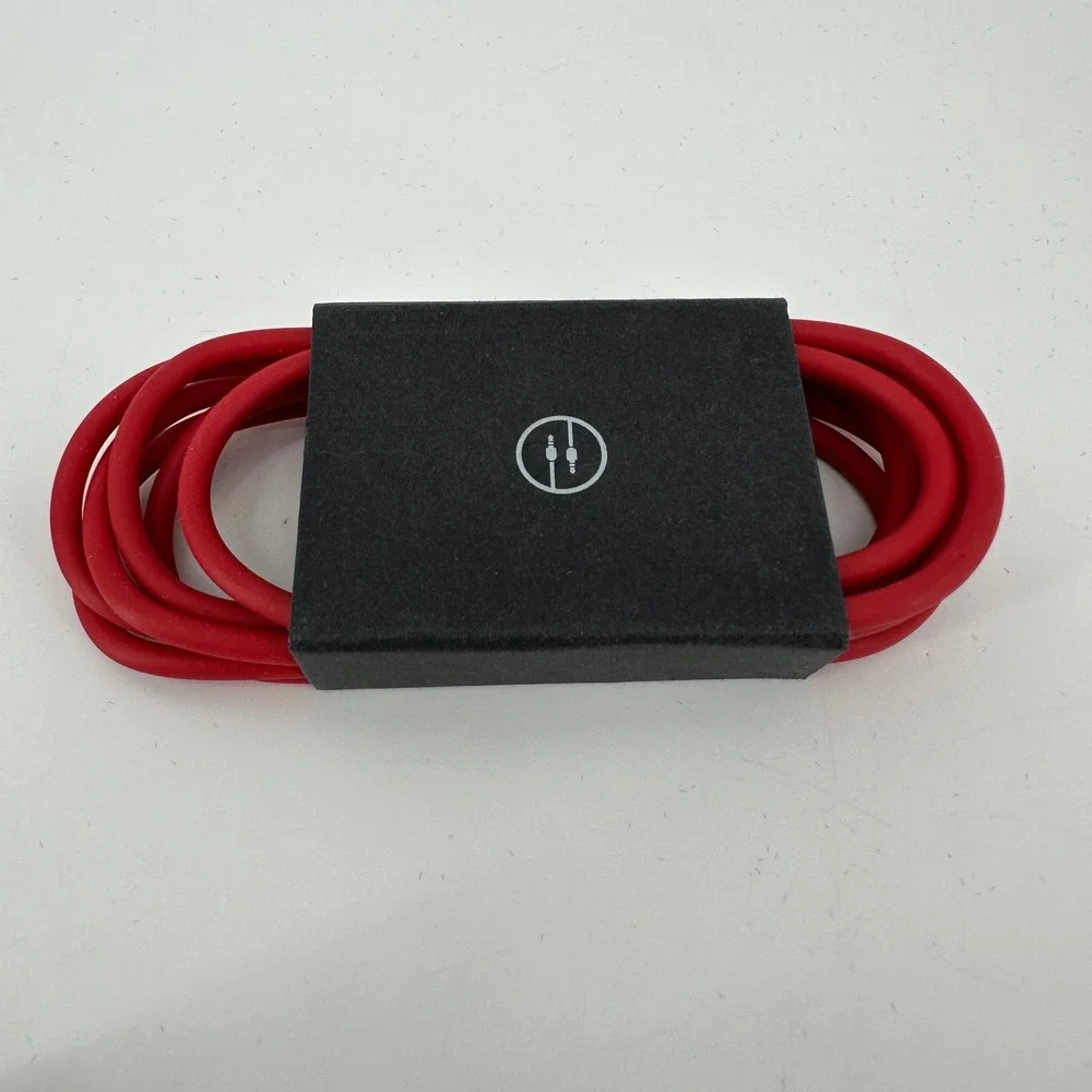 Beats by Dre 3.5mm Aux Audio Cable Red 848-00004-00-A Male to Male L-Shape